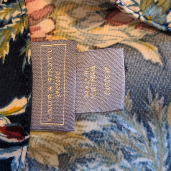 Laura Scott Petite Women's Size XLP Floral print Long Sleeve Shirt - Picture 10 of 12